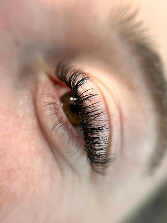 Teinture de Cils à Dinan – Regard intense et naturel ✨ Lash Beauty Dinan